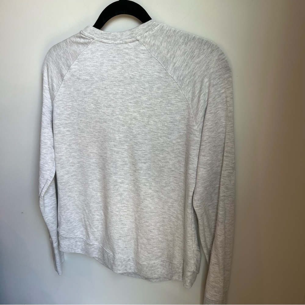 Athleta Women's Light Gray Crew Neck Sweater - XS - Picture 6 of 6